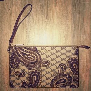 NWOT MK Limited edition Paisley Print Lrg Wristlet